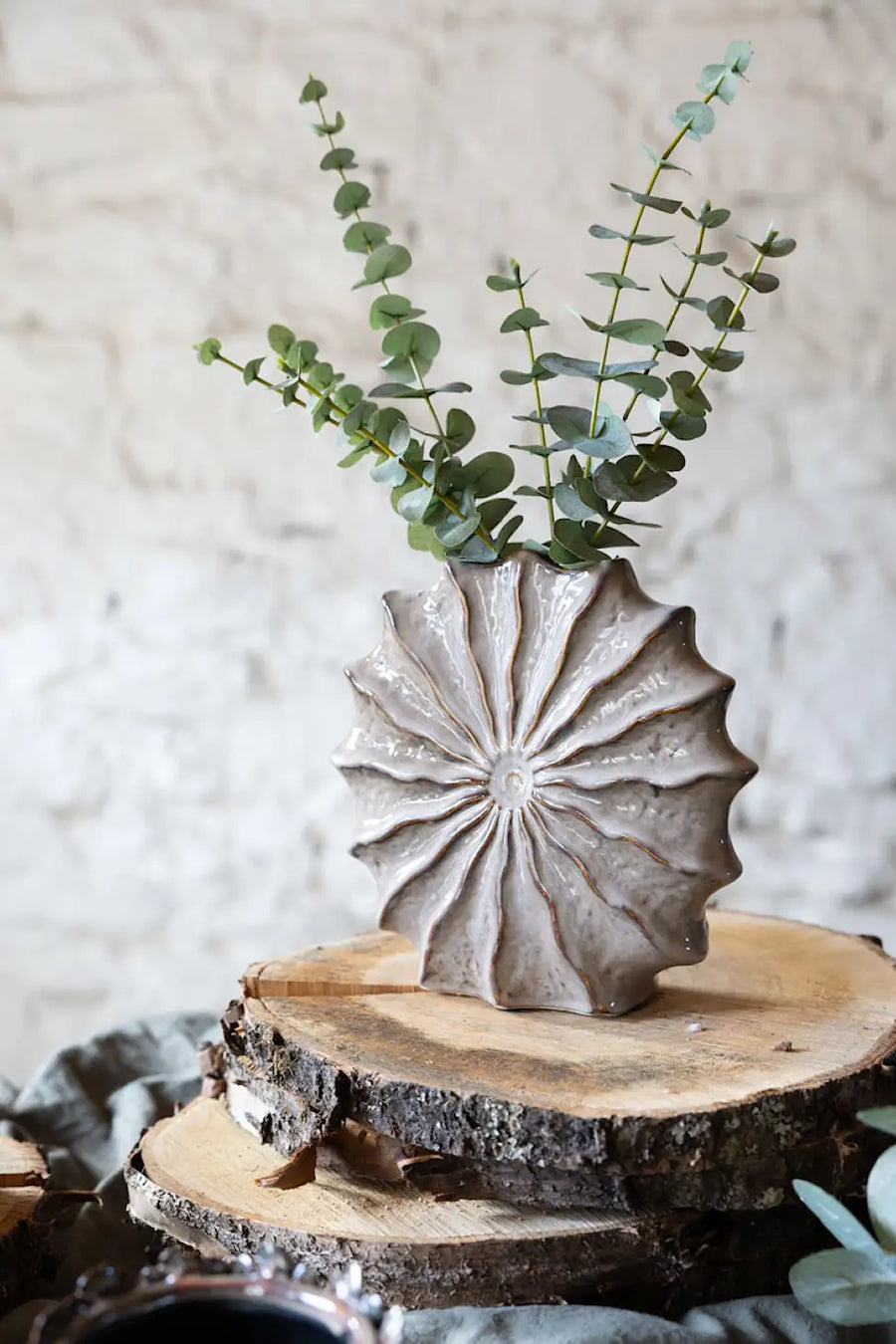 Konstväxt eucalyptus 59 cm – naturtrogen dekoration - bild 1