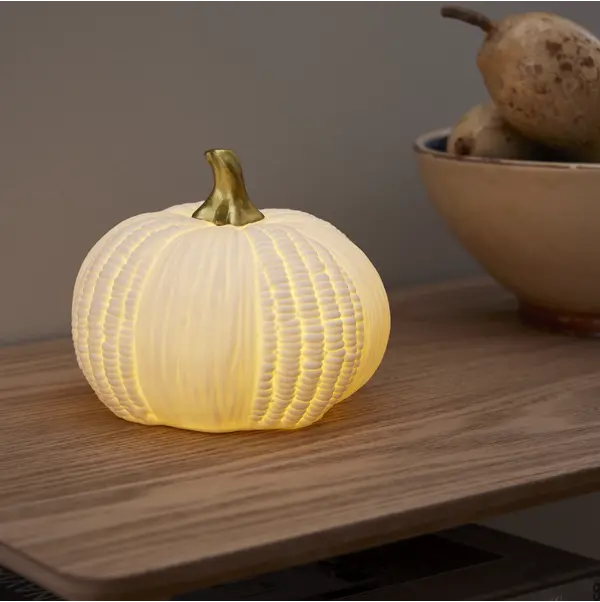 Pumpa i porslin med LED – vit bordsdekoration - bild 1