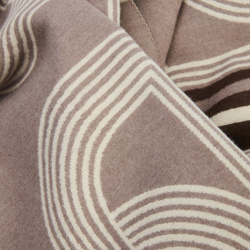 Sjal Laura – beige, mönstrad - bild 4
