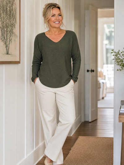 Finstickad tröja i skogsgrön – mjuk onesize i viskos och cashmere